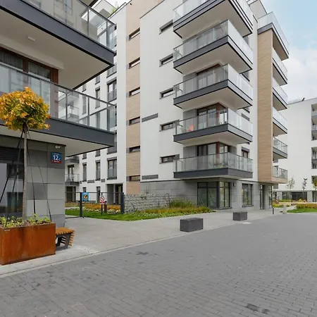 Postepu With Parking By Renters Apartamento *