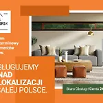 Postepu With Parking By Renters *