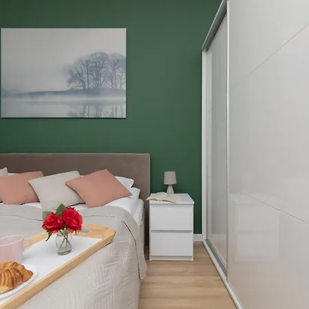 Postepu With Parking By Renters *