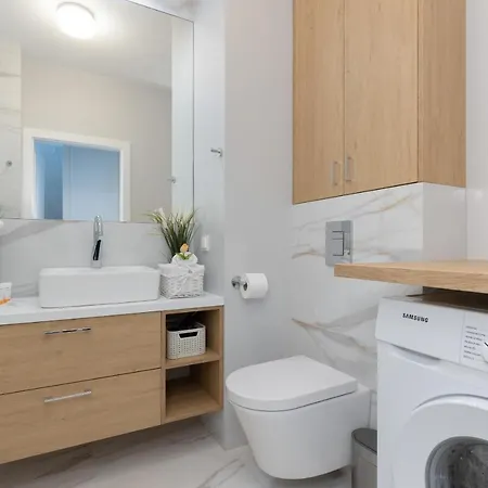 Lägenhet Postepu With Parking By Renters Warszawa