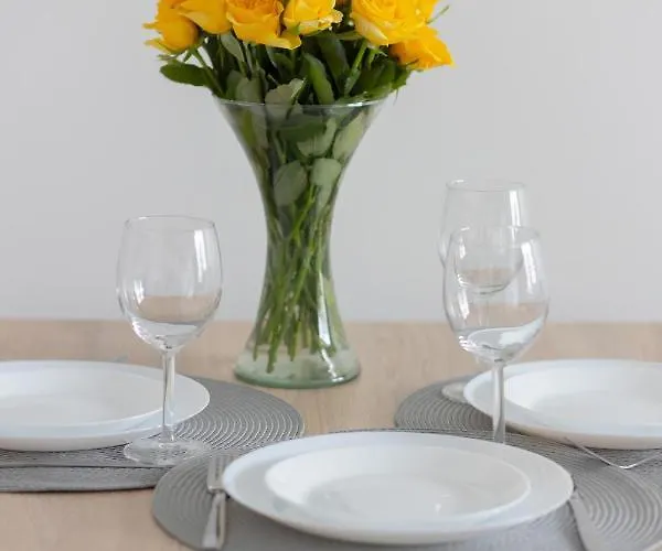 Postepu With Parking By Renters Apartamento