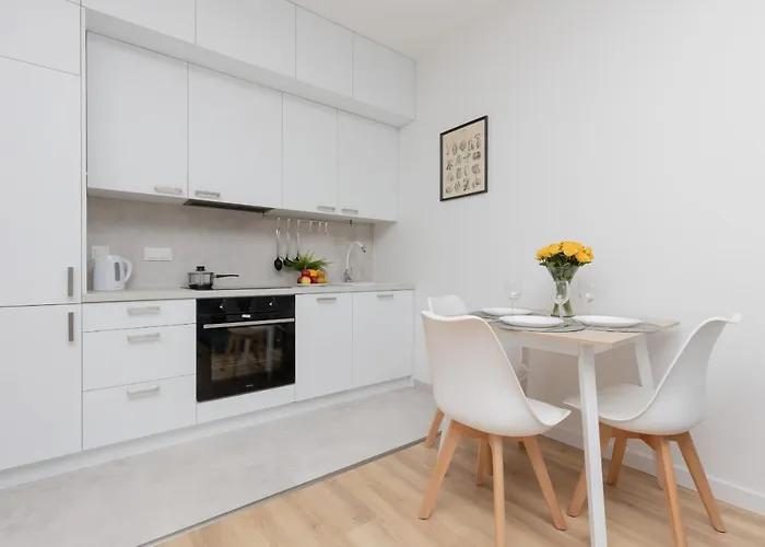 Postepu With Parking By Renters Apartamento *