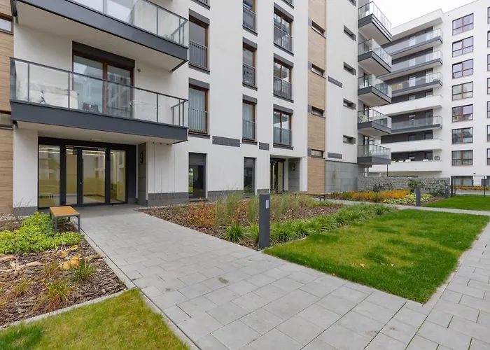 Postepu With Parking By Renters Apartamento