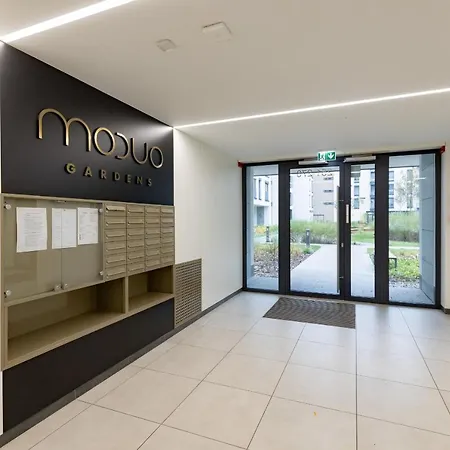 Postepu With Parking By Renters *